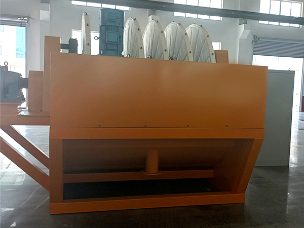 Pidev pöörleva ketta filter