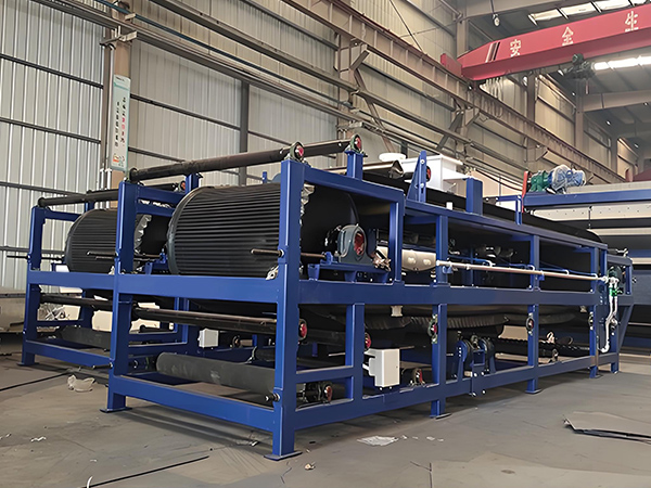 Vaakumvöö filtri press